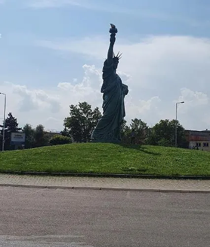 Evasion St Joseph Odysalis - Lit King Size - Parking - Proche Centre Colmar